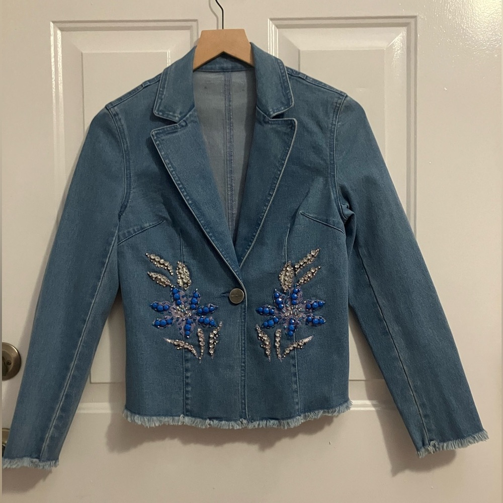 Women’s-blue denim blazer w/floral bead & sequin 
Embellishments